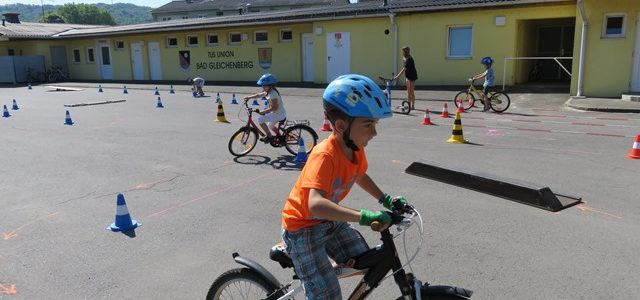 AUVA Radworkshop für die 1. Klassen